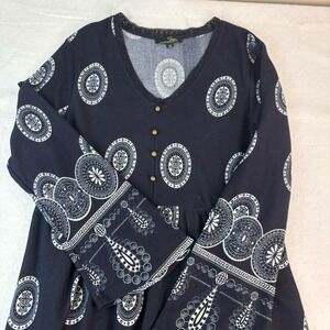 Suzanne Betro‎ Dress 1X Navy Print Boho Feminine Flared Sleeve Stretch Soft Lace